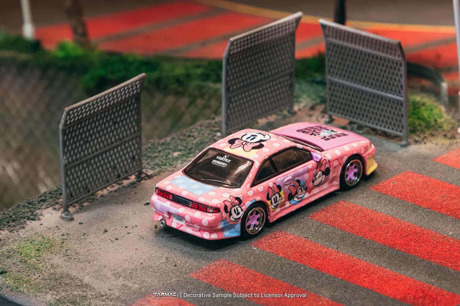 Tarmac Works VERTEX Silvia (S 14) Minnie Mouse - GLOBAL64 – 1:64 diecast car – photo 3