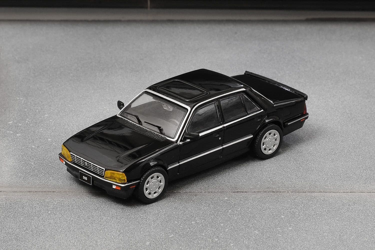 Peugeot 505 – 1:64 Shadow diecast car – photo 7
