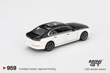 BMW i7 xDrive60 Alpine White / Black Sapphire