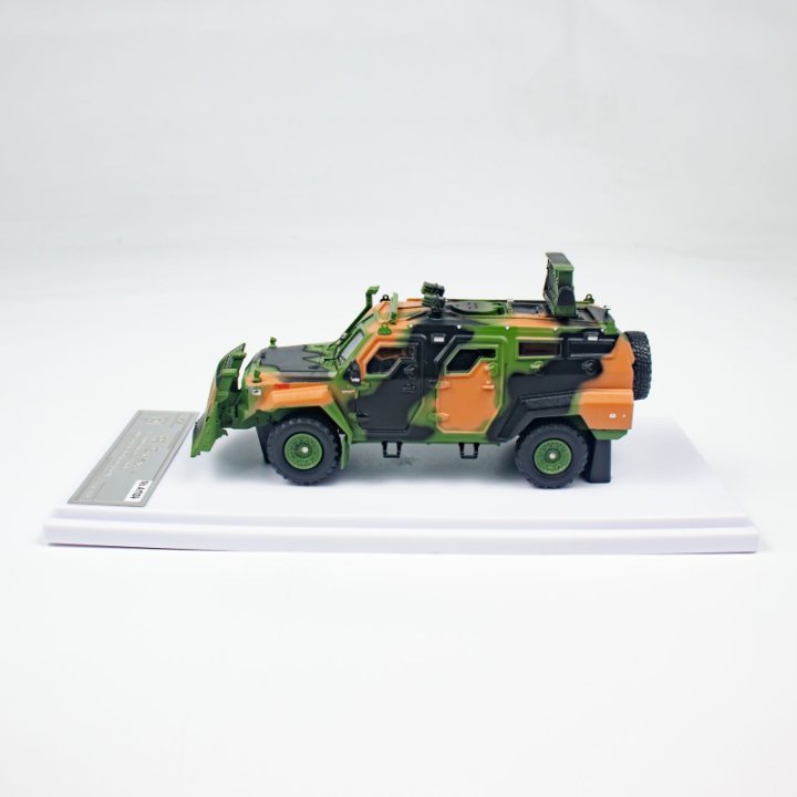 MB Model 1:64 HK \ SPINOSAURUS -Riot Dispersal Vehicle (Military) Camouflage Green