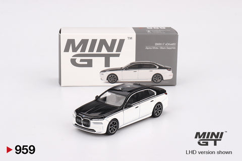 BMW i7 xDrive60 Alpine White / Black Sapphire