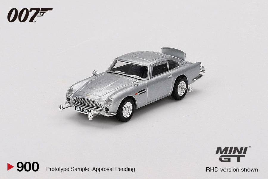 Aston Martin DB5 “Goldfinger”