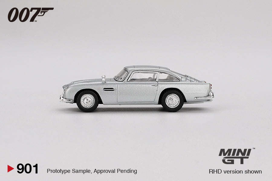 Aston Martin DB5 “Thunderball”