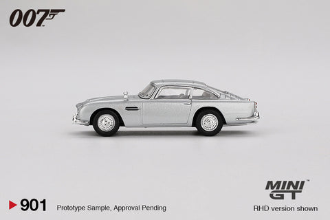 Aston Martin DB5 “Thunderball”