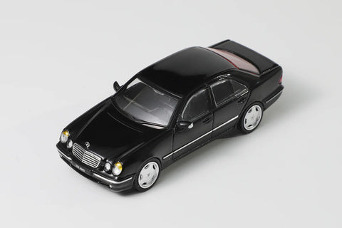 Shadow 1:64 Mercedes-Benz E55 AMG W210 Black