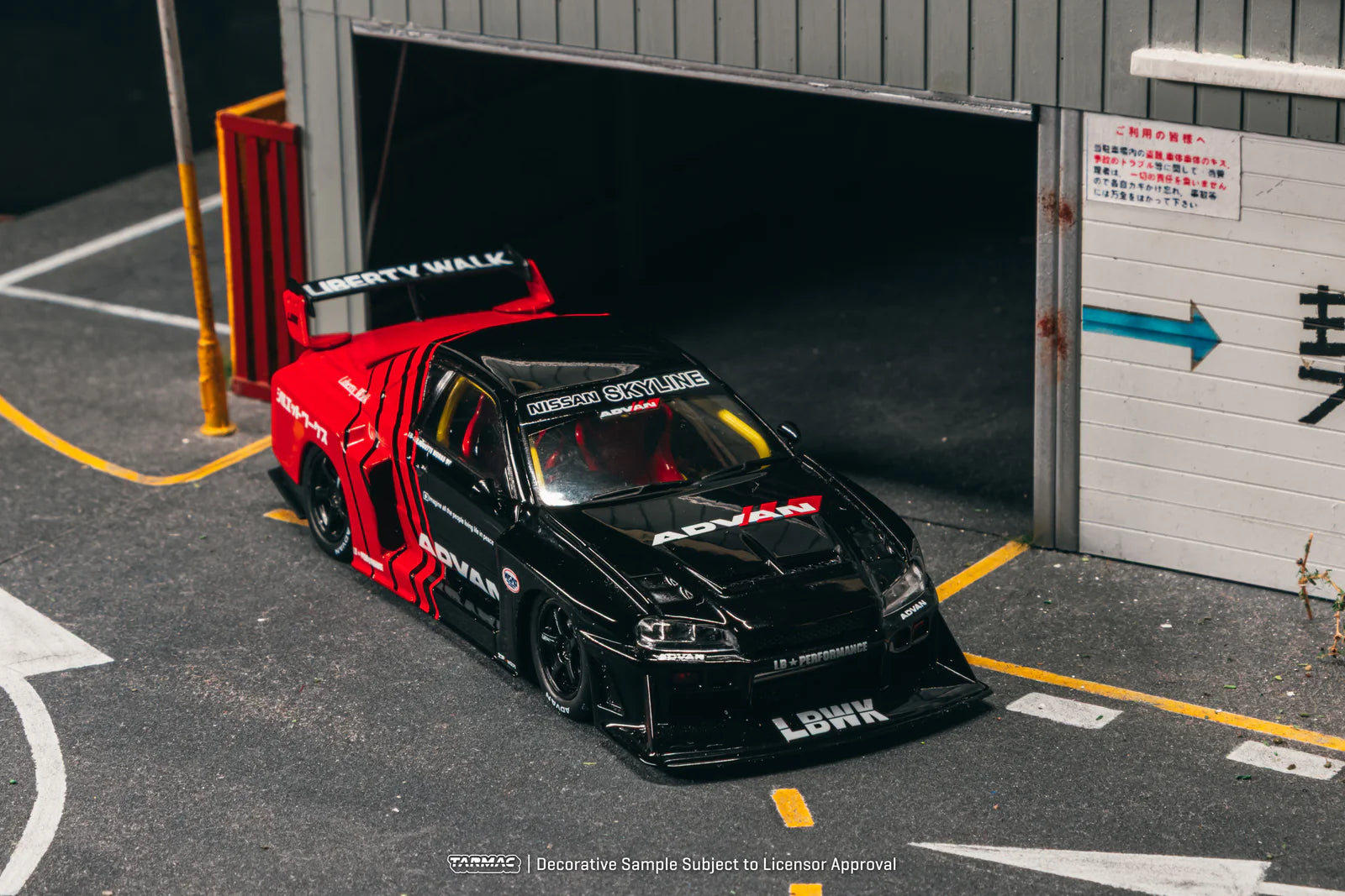 Tarmac Works - 1/43 Liberty Walk LB-ER34 Super Silhouette SKYLINE ADVAN - HOBBY43