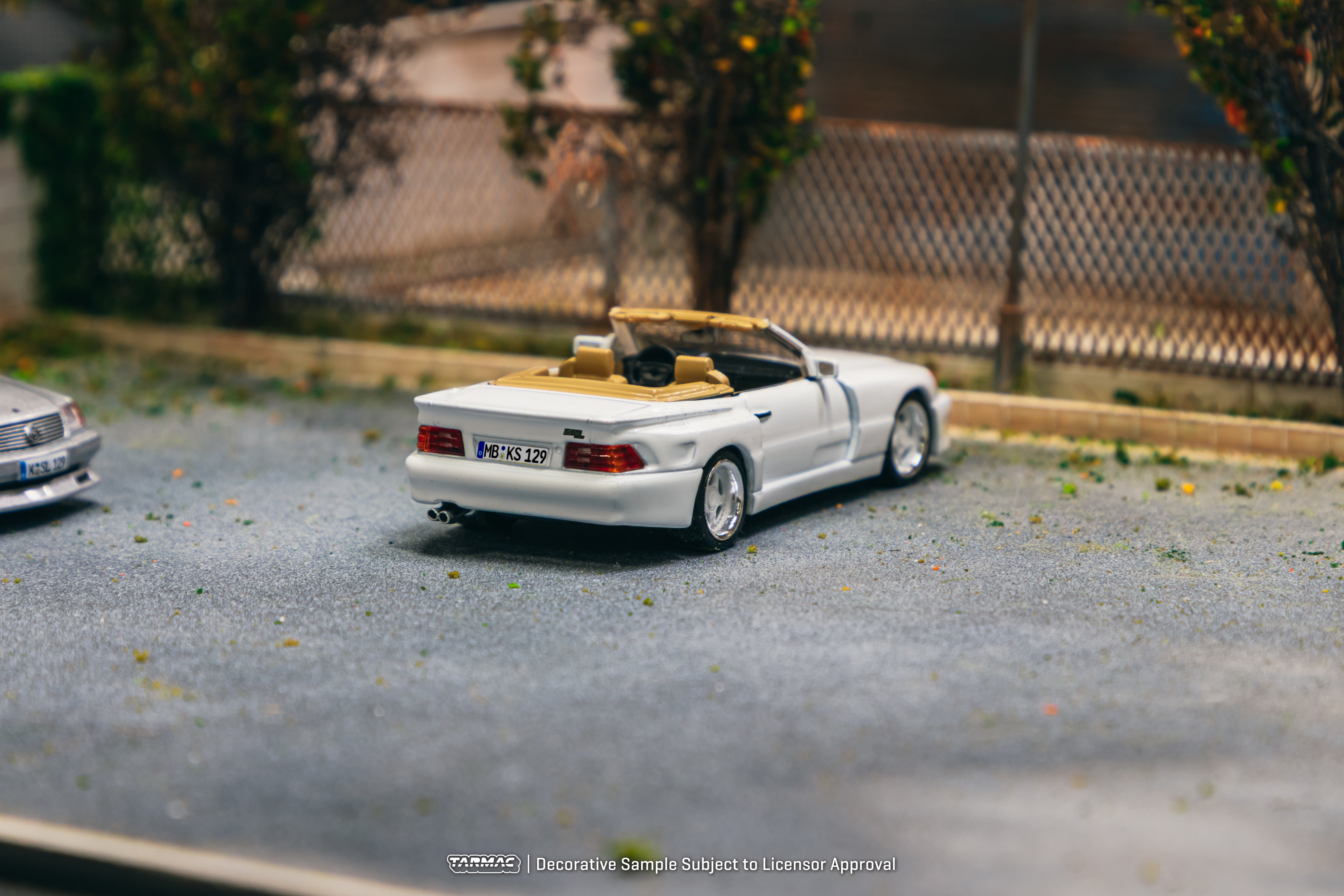 Tarmac Works 1:64 Mercedes-Benz SL 500 Koenig Specials White