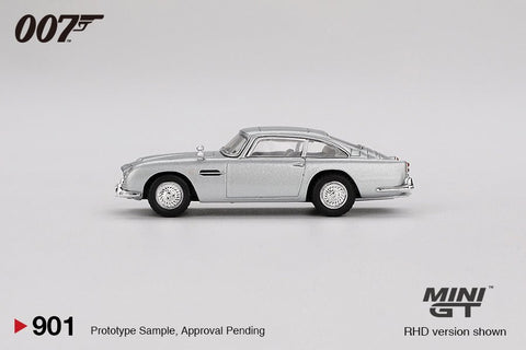 Aston Martin DB5 Thunderball - 1ISTO64