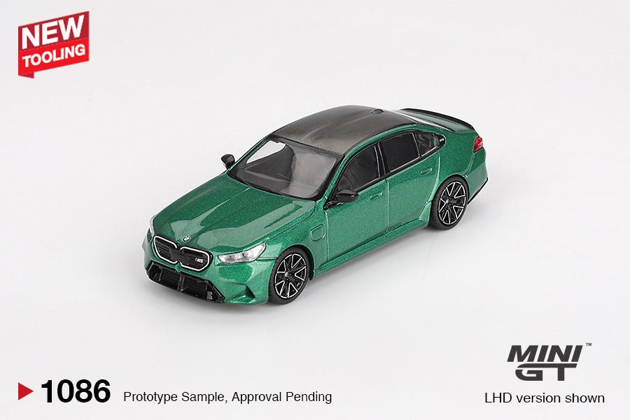 BMW M5 Isle of Man Green Metallic - 1ISTO64