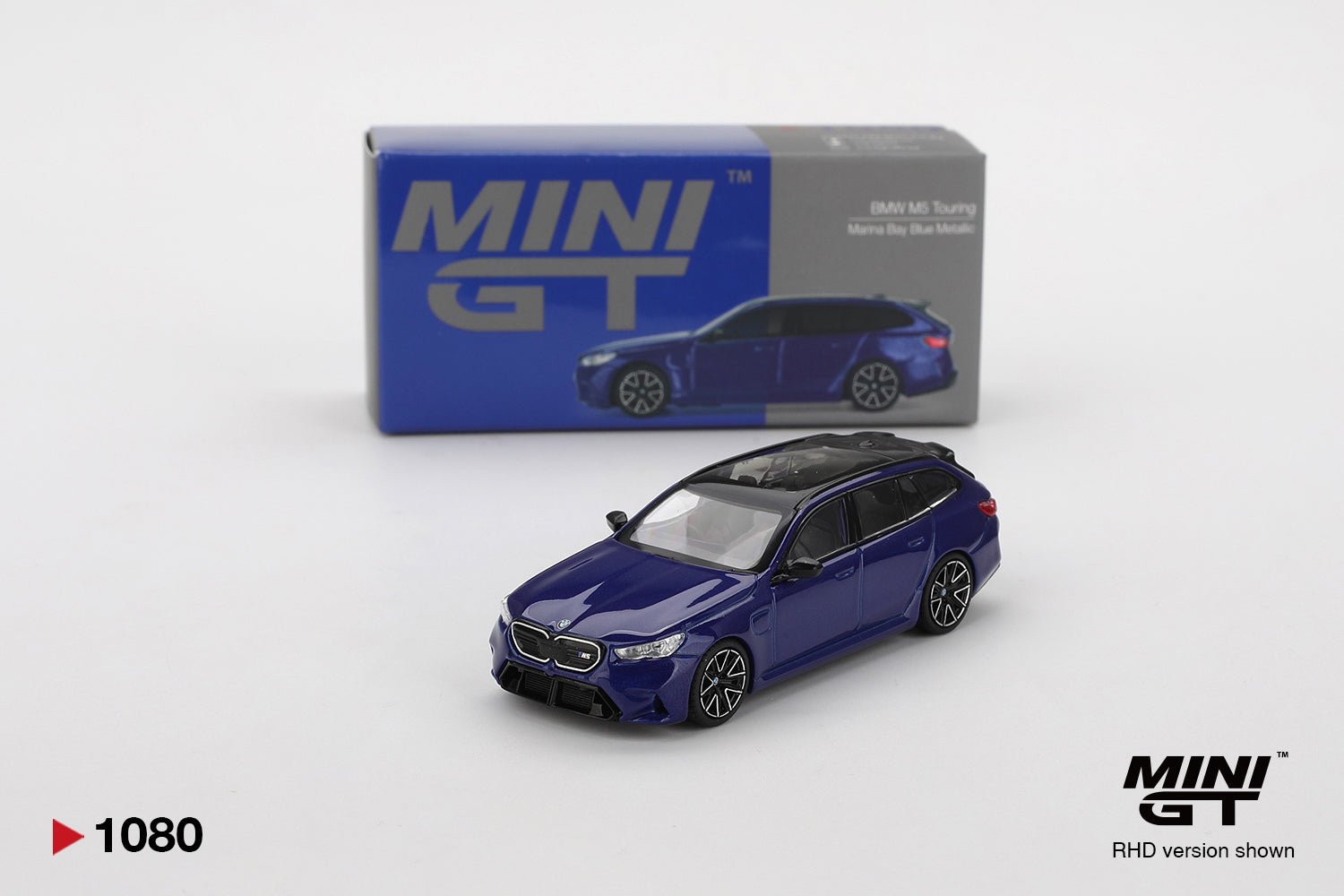 BMW M5 Touring Marina Bay Blue Metallic - 1ISTO64