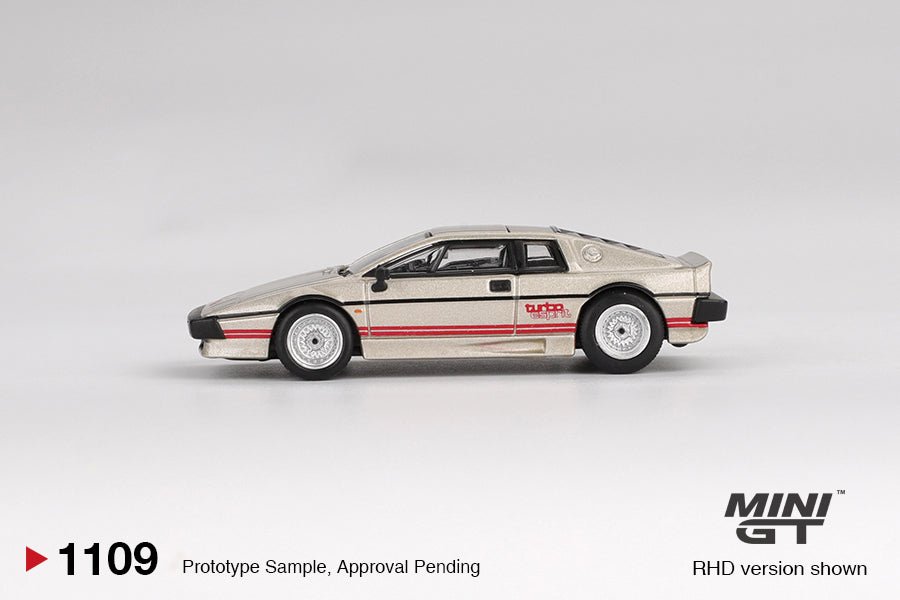Lotus Esprit Turbo Metallic Silver - 1ISTO64