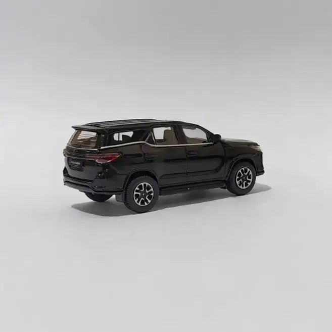 Para64 Toyota Fortuner Attitude Black - 1ISTO64
