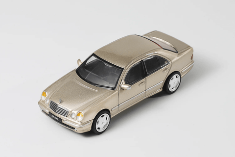 Shadow 1:64 Mercedes-Benz E55 AMG W210 Gold - 1ISTO64