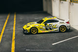 Tarmac Works 1:64 Toyota GR86 MOONEYES - 1ISTO64